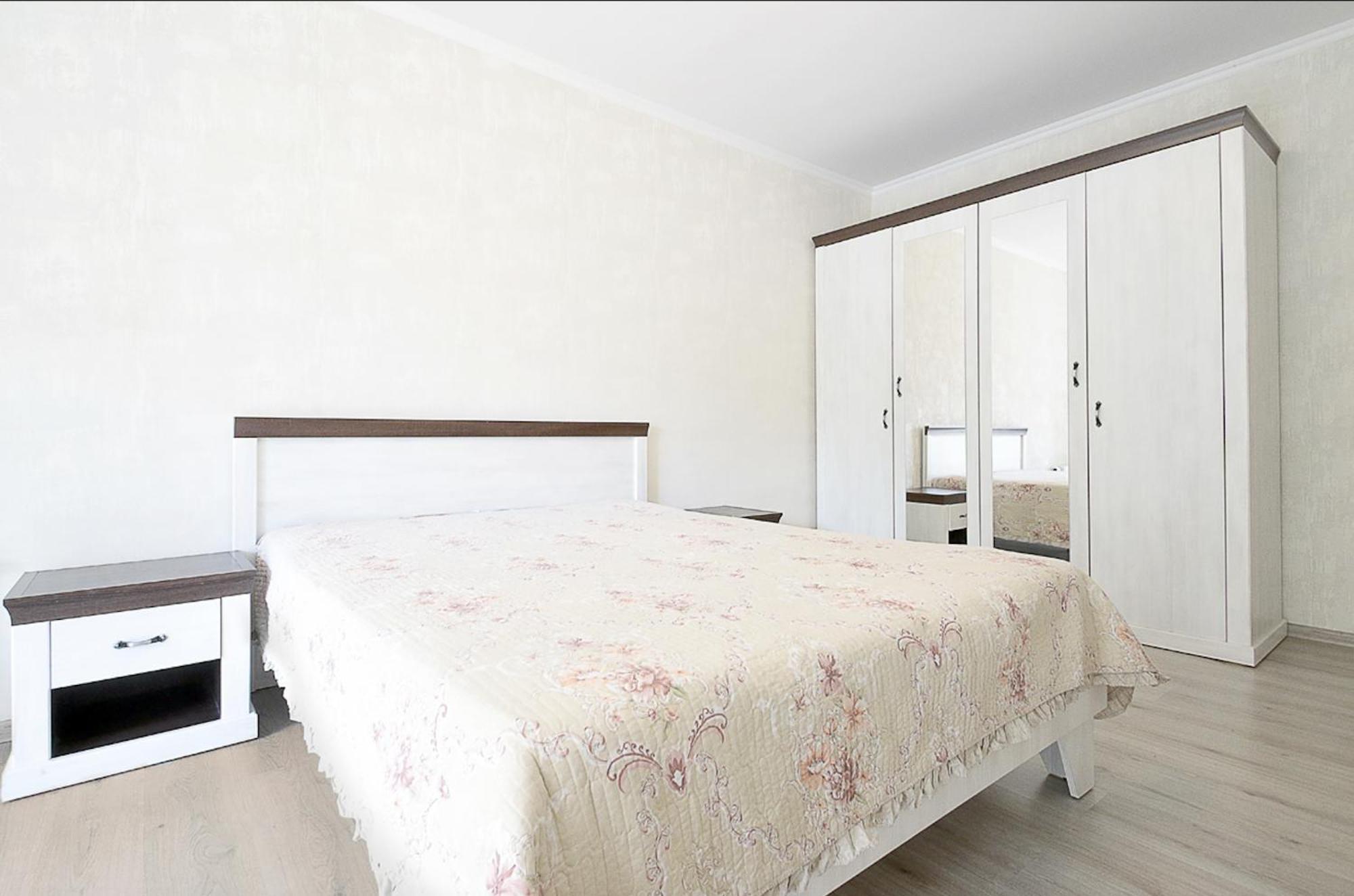 "Deluxe Apartments" L 26-4 - 11220 Leopoli Esterno foto